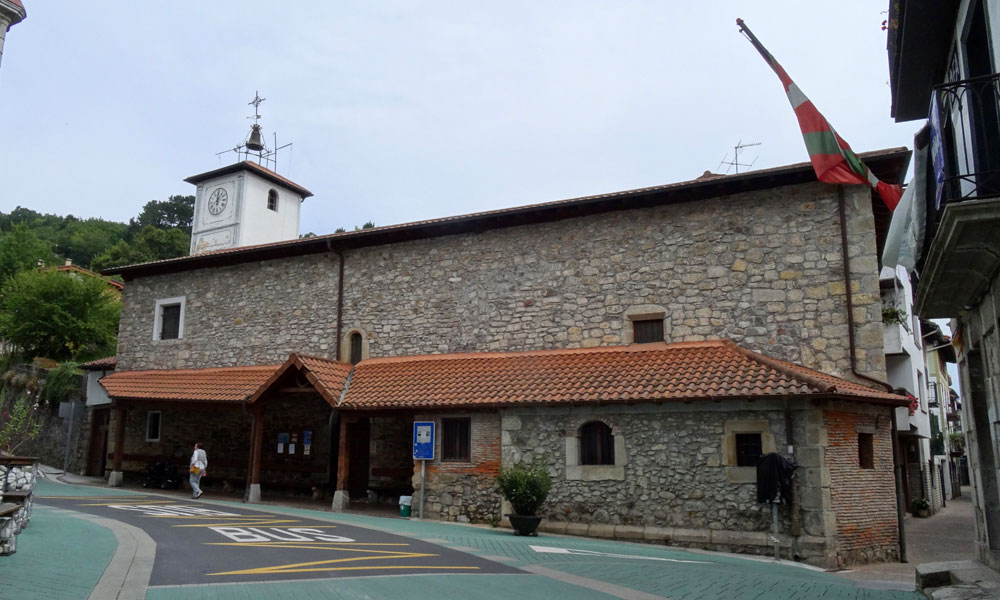 Iglesia de Santa María de Jesús en Ea