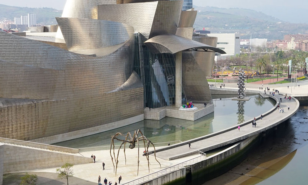 Maman en el Guggenheim Bilbao